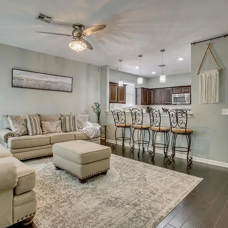 Updated Family Near Park! Holiday home *