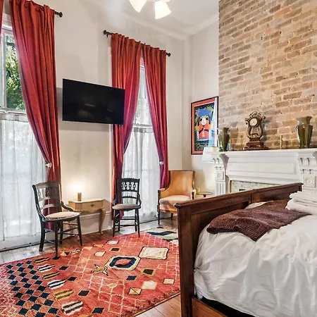 Bed & Breakfast Historic Steps From French Quarter *