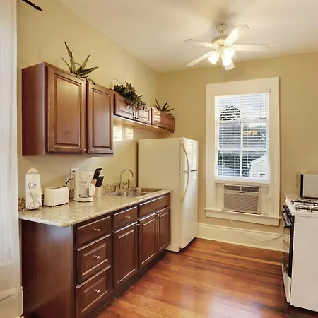 Treme 1br French Qtr Medical Corridor Holiday home New Orleans
