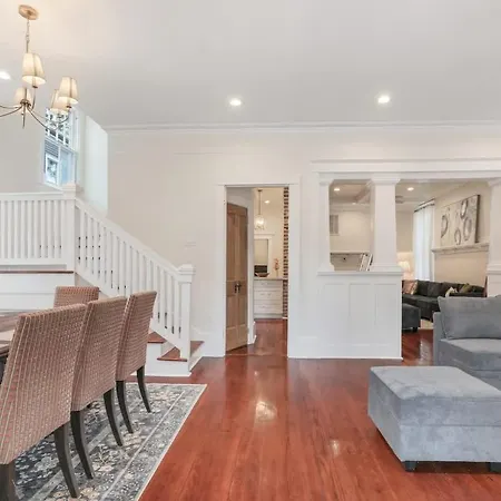 Holiday home Classy Upscale Perfect Uptown Location New Orleans