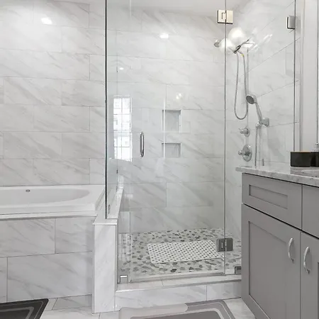 Nola Funk Luxury Floor Holiday home *