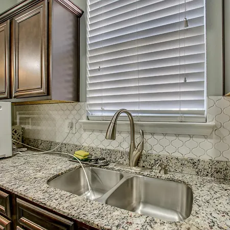 Updated Family Near Park! Holiday home