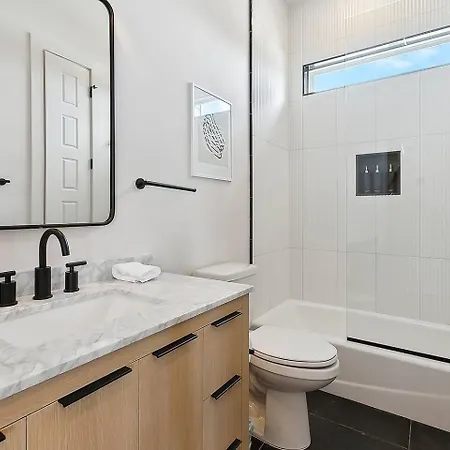 Holiday home Tropical Escape W/pool Near Jazzfest, Fq, Bourbon