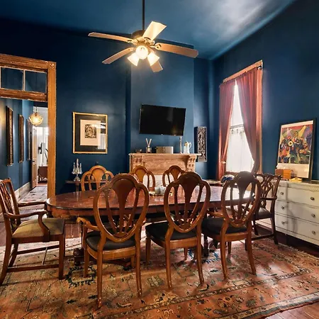 Bed & Breakfast Historic Steps From French Quarter *