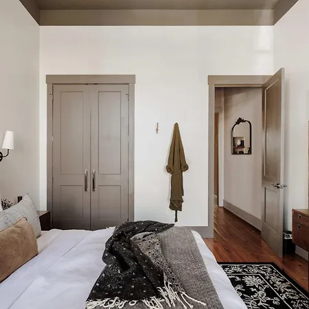 Holiday home Radiant Nola Retreat Heated Pool