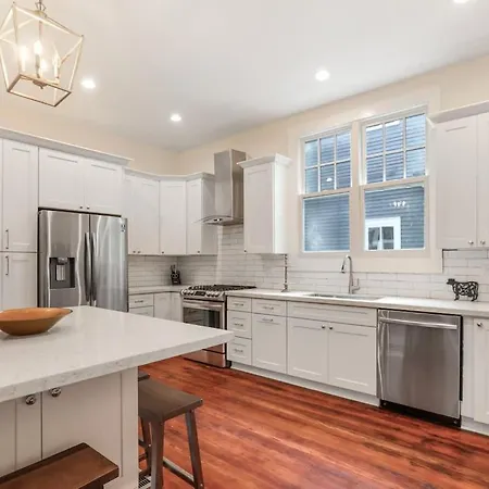Holiday home Classy Upscale Perfect Uptown Location