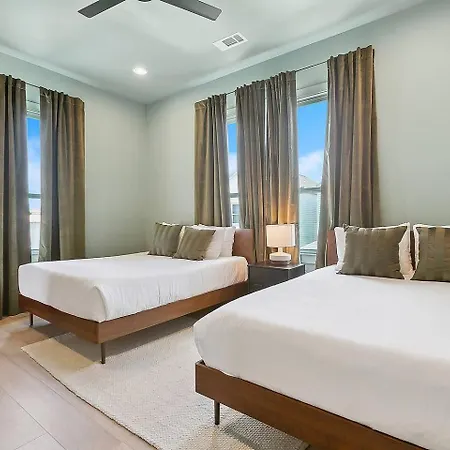 Tropical Escape W/pool Near Jazzfest, Fq, Bourbon New Orleans