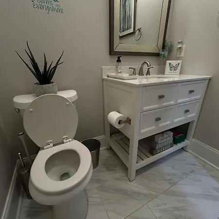 Lux Nola Haven