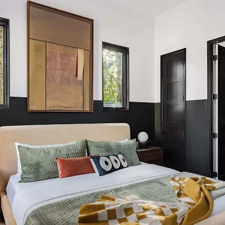 Holiday home 2 Designer Nola Homes Heated Pools & Rooftops New Orleans
