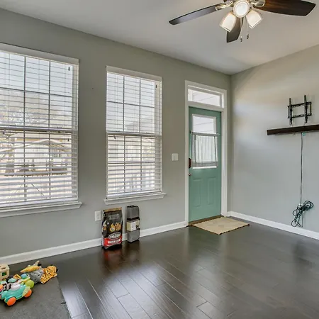 Holiday home Updated Family Near Park! *