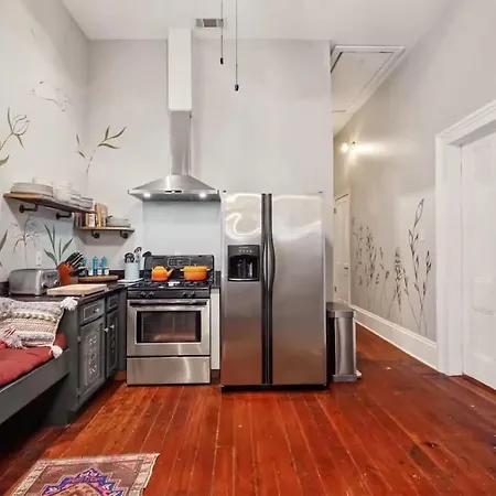 Relaxing Bohemian W Heated Pool 5br 4ba Villa New Orleans