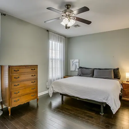 Holiday home Updated Family Near Park! *