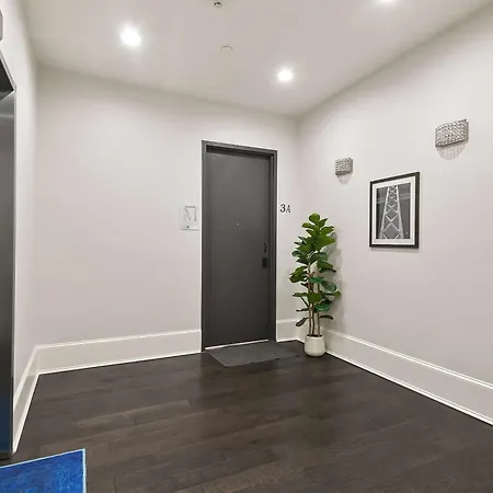 Nola Funk Luxury Floor Holiday home *