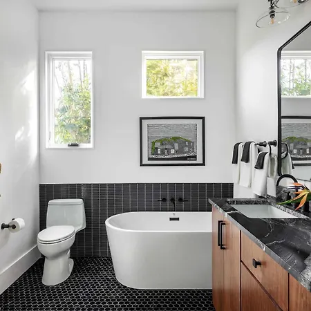 Holiday home 2 Designer Nola Homes Heated Pools & Rooftops New Orleans