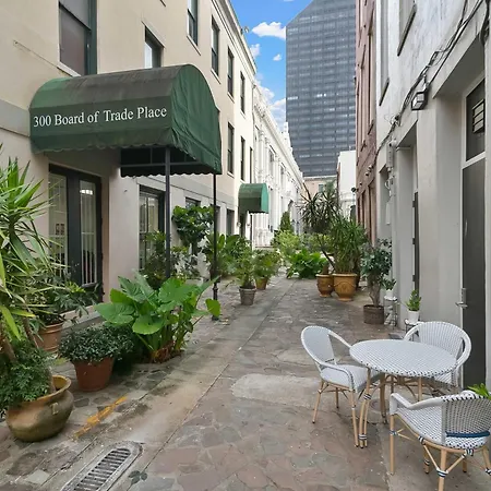 Artist Jazz Office Fq Walk Bed & Breakfast