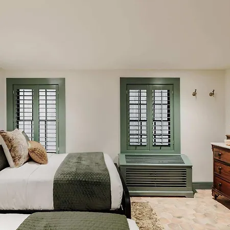 Hotel 24 Bedroom Boutique Buyout Private Pool