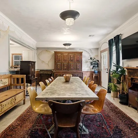 Historic 1840s 2 Min Steps From French Quarter 9br 7ba New Orleans