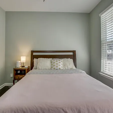 Updated Family Near Park! Holiday home