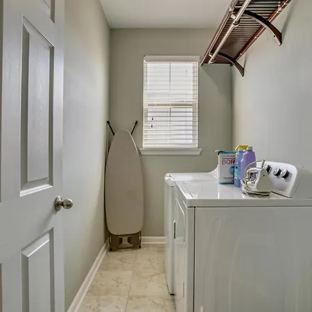 Holiday home Updated Family Near Park! *