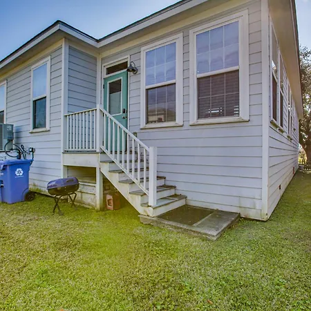 Updated Family Near Park! Holiday home