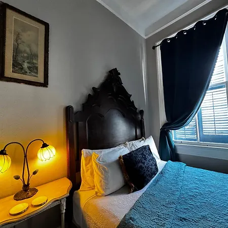 Boutique Double Queen Balcony And Pool Bed & Breakfast New Orleans