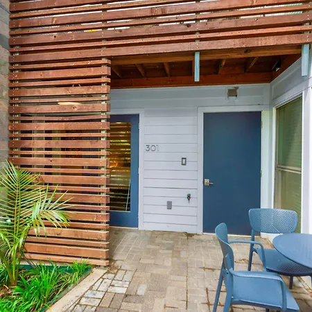 Holiday home Private Pool - Massive Game & Living-dining Space - The Moon Bywater New Orleans