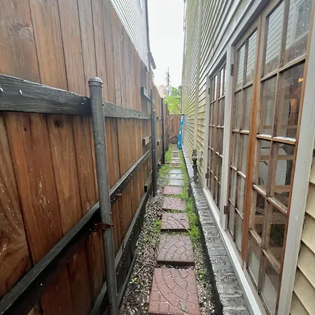 Holiday home A Courtyard Garden Retreat With Splash Pool New Orleans
