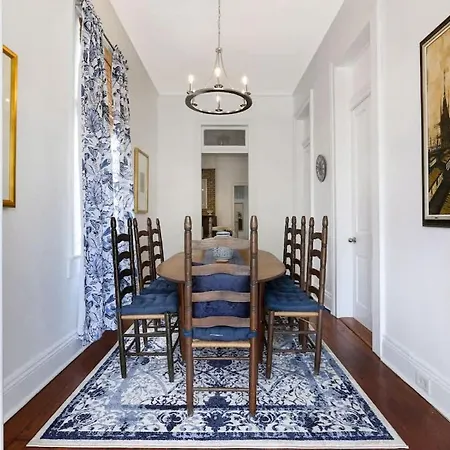 Prime Uptown With Backyard And Ev Parking * New Orleans