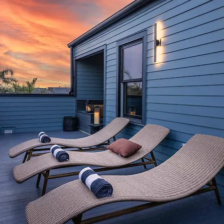 Holiday home 2 Designer Nola Homes Heated Pools & Rooftops