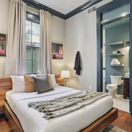 Grand 10br Nola Retreat Dual Heated Pools & Spas New Orleans
