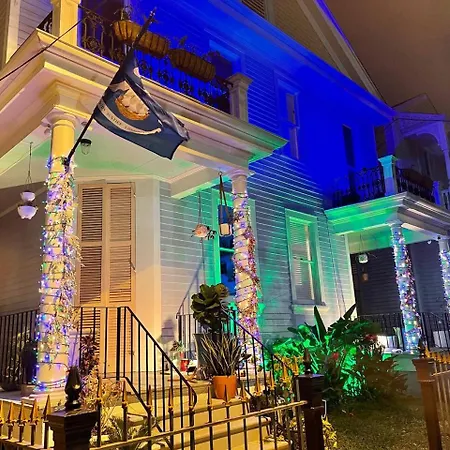 Mardi Gras Manor Holiday home