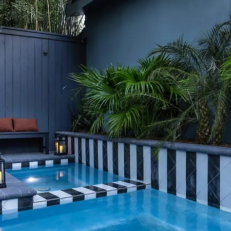 Holiday home 2 Designer Nola Homes Heated Pools & Rooftops *
