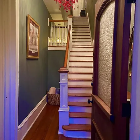 Boutique Queen Suite, Balcony-near French Quarter Bed & Breakfast 3*