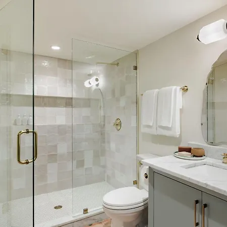 24 Bedroom Boutique Buyout Private Pool Hotel