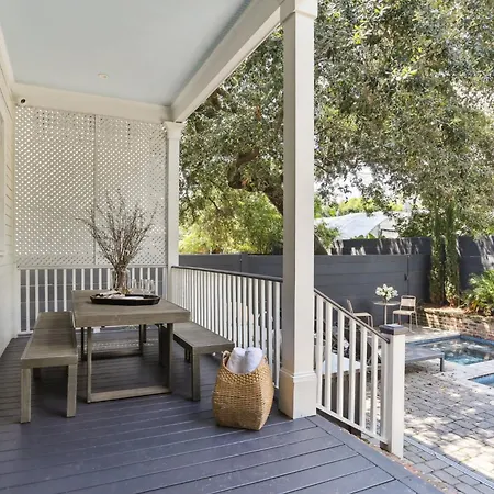 Holiday home Grand 10br Nola Retreat Dual Heated Pools & Spas