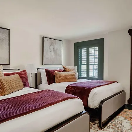 24 Bedroom Boutique Buyout Private Pool *