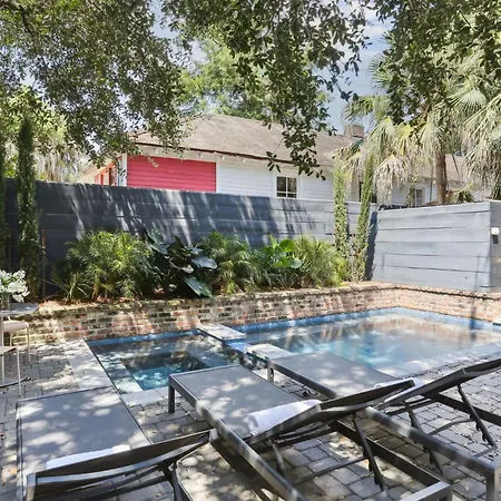 Grand 10br Nola Retreat Dual Heated Pools & Spas *