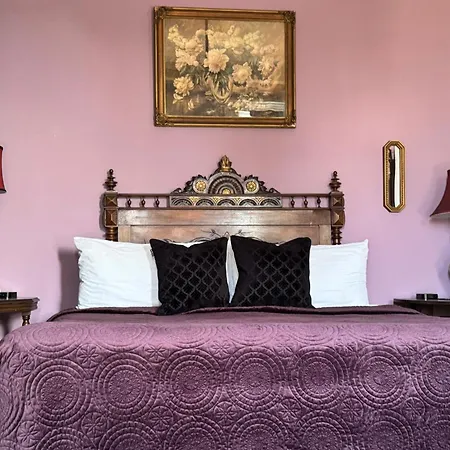 Bed & Breakfast Boutique Queen Suite, Balcony-near French Quarter 3*