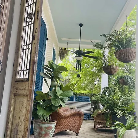 Boutique Queen Suite, Balcony-near French Quarter Bed & Breakfast New Orleans