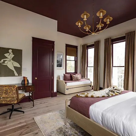 2 Designer Nola Homes Heated Pools & Rooftops Holiday home *
