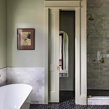 Holiday home 2 Designer Nola Homes Heated Pools & Rooftops