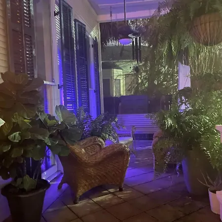 Boutique Double Queen Balcony And Pool