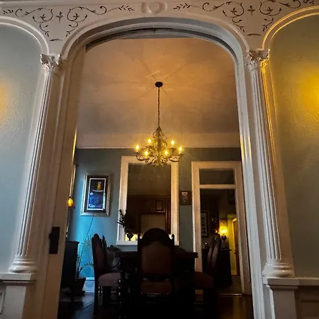 Boutique Queen Suite, Balcony-near French Quarter