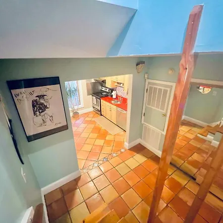 A Courtyard Garden Retreat With Splash Pool * New Orleans