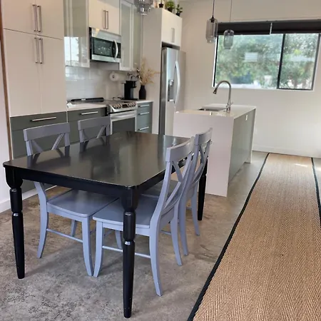 Sleek Contemporary * New Orleans