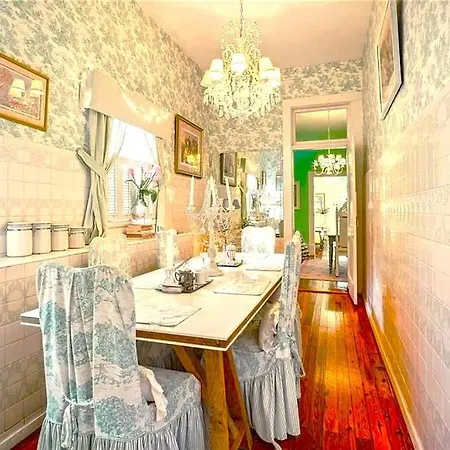 3 Or4br 2a, Gorgeous, Fq, Streetcar, Courtyard Sleeps 8 New Orleans