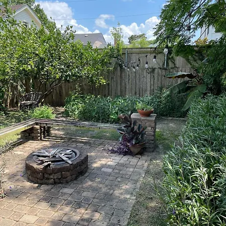East Riverside- Great Location-quiet & Apartment New Orleans