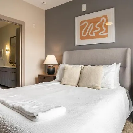 Landing Modern With Amazing Amenities New Orleans