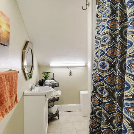 Treme 1br B- Near Hospital & Cbd Apartment