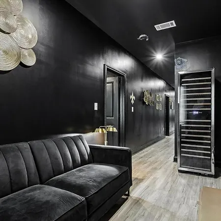 The Saints House, Luxury 5br Near Fq Apartment